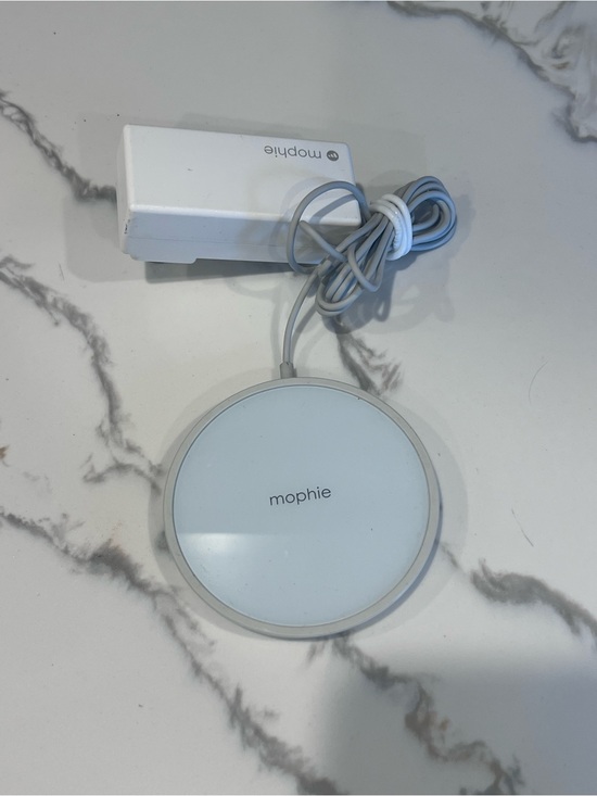 Morphe Other - Mophie Wireless Charging Pad  White Tested Works